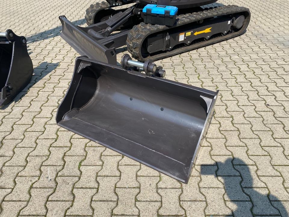 Mini excavator Minibagger BK4000KJS inkl. Schaufelpaket *GRATIS LIEFERUNG**INKL.19% MWST*BERGER KRAUS*KUBOTA*KLIMA* SCHWENKARM*SOFORT* Minibagger BK4000KJS inkl. Schaufelpaket *GRATIS LIEFERUNG**INKL.19% MWST*BERGER KRAUS*KUBOTA*KLIMA* SCHWENKARM*SOFORT*- Photo 3