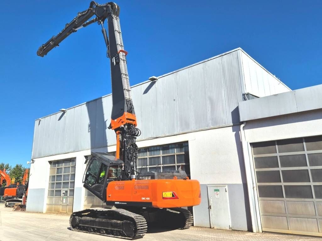 Demolition excavator Hitachi KTEG KMC400P-6- Photo 3
