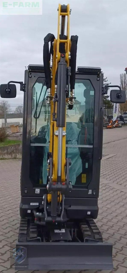 Mini excavator e19d e19d- Photo 2