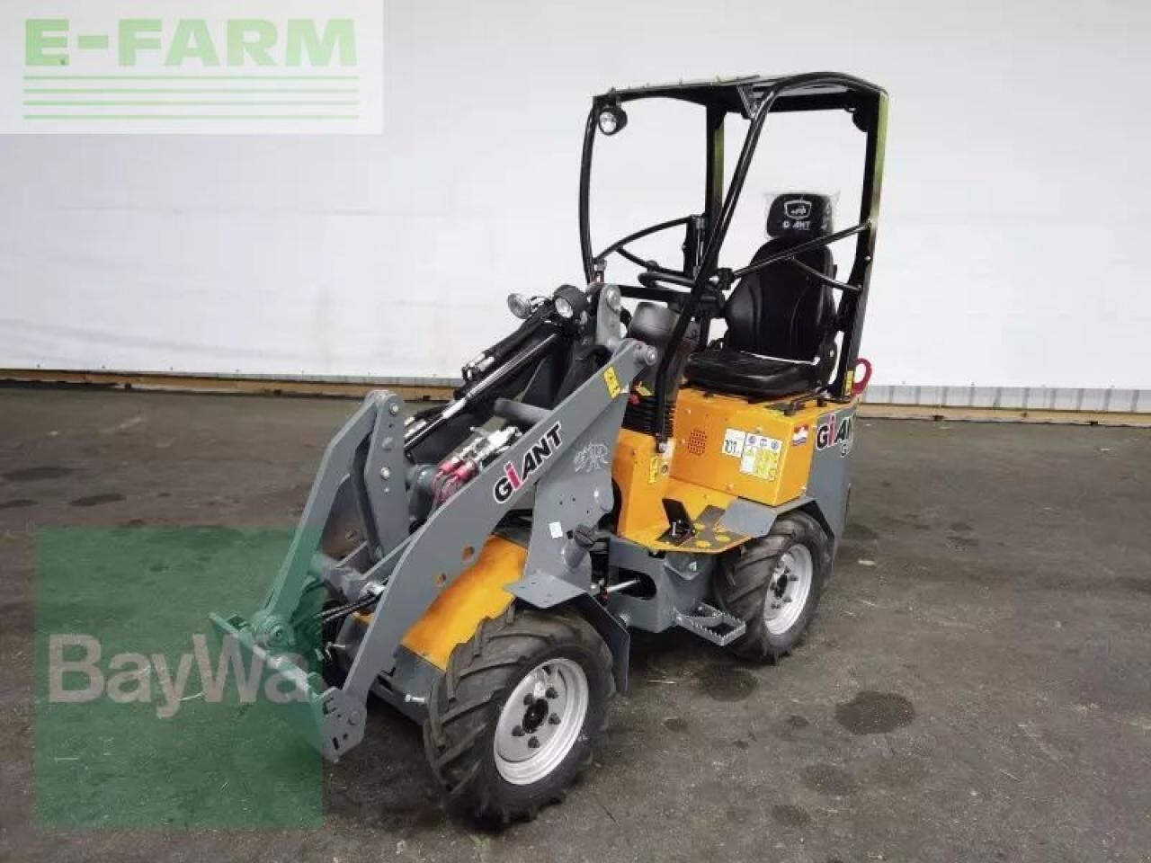 Minibagger Giant g1200 hoflader- Photo 2