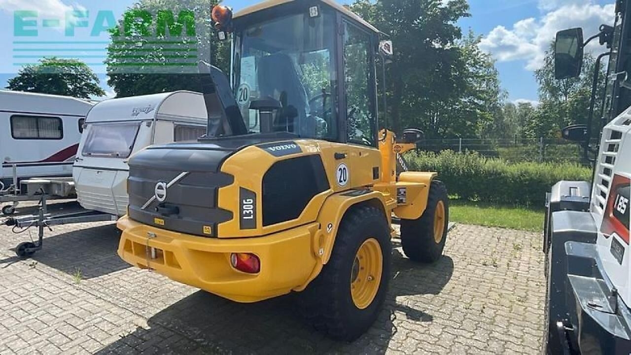 Minigraafmachine volvo l 30 volvo l 30- Photo 3