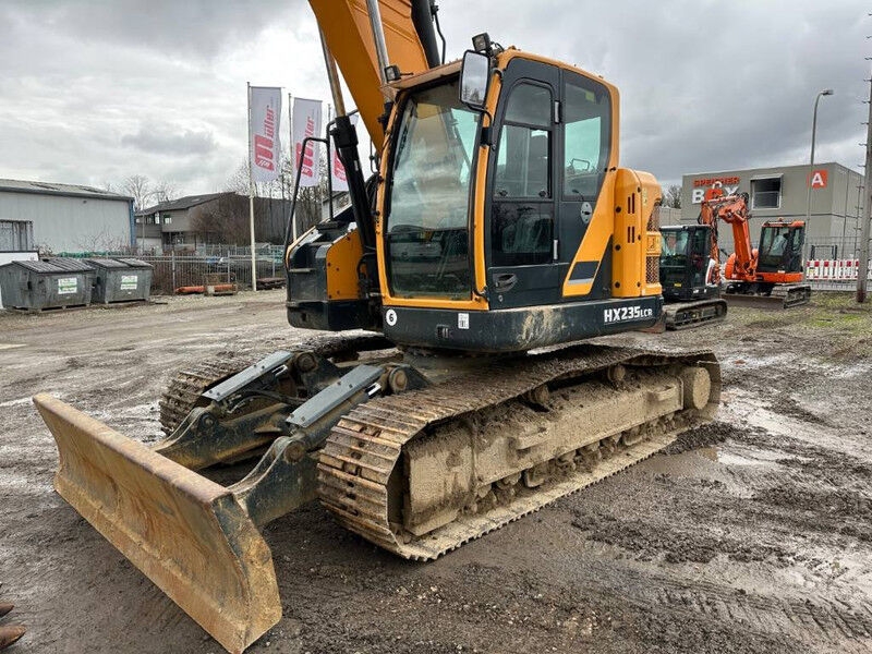 Kettenbagger Hyundai HX 235 LCR Kettenbagger / AC / 87.500 EUR- Photo 2
