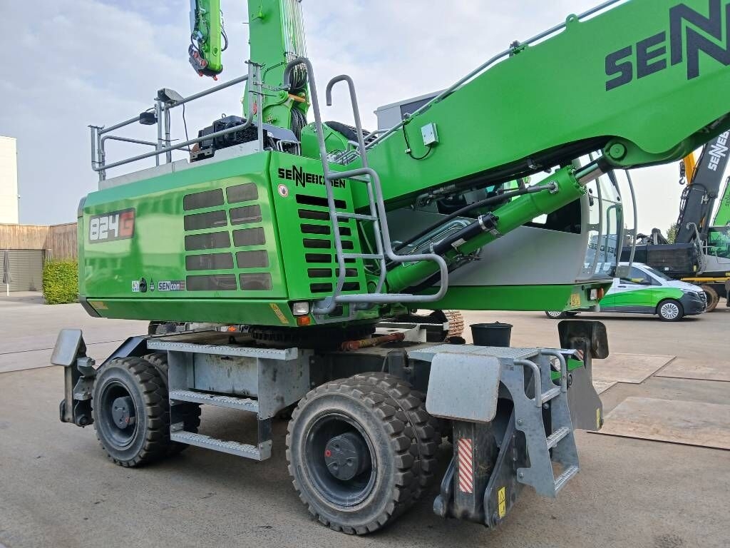 Umschlagbagger Sennebogen 824 M- Photo 2
