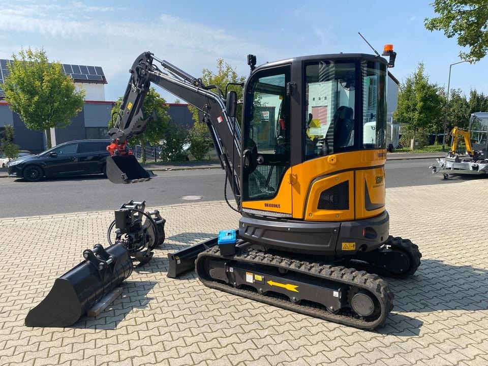 Minibagger Minibagger BK4000KJS inkl. Zubehörpaket *INKL.19% MWST*BERGER KRAUS*KUBOTA*KLIMA* SCHWENKARM*SOFORT* Minibagger BK4000KJS inkl. Zubehörpaket *INKL.19% MWST*BERGER KRAUS*KUBOTA*KLIMA* SCHWENKARM*SOFORT*- Photo 3