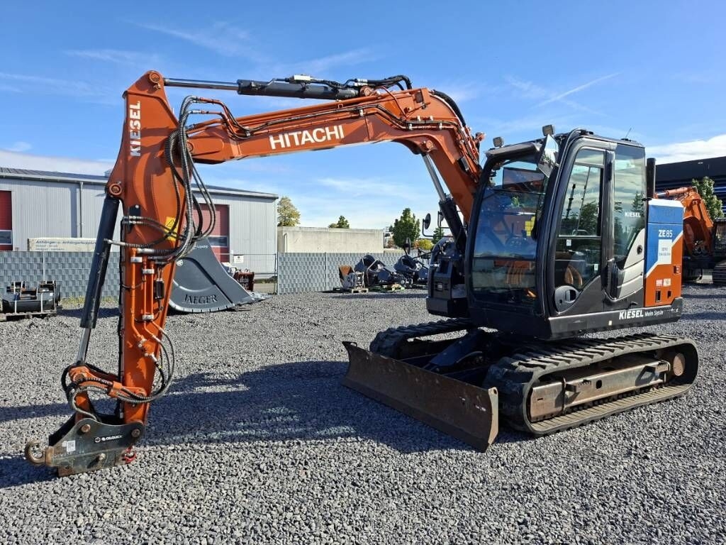 Minibagger Hitachi KTEG ZE 85- Photo 2