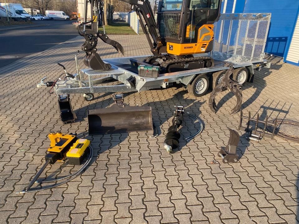 Minibagger Minibagger BK2000NKSR + Tieflader + Zubehör *INKL.19% MWST*BERGER KRAUS*KUBOTA* KLIMA*SCHWENKARM*VERSTELLFAHRWERK* Minibagger BK2000NKSR + Tieflader + Zubehör *INKL.19% MWST*BERGER KRAUS*KUBOTA* KLIMA*SCHWENKARM*VERSTELLFAHRWERK*- Photo 2