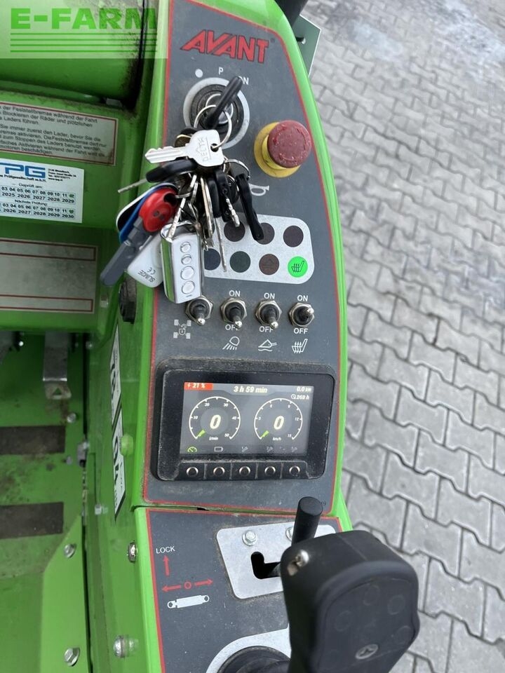 Minibagger Avant 5e tele nur 270h- Photo 2