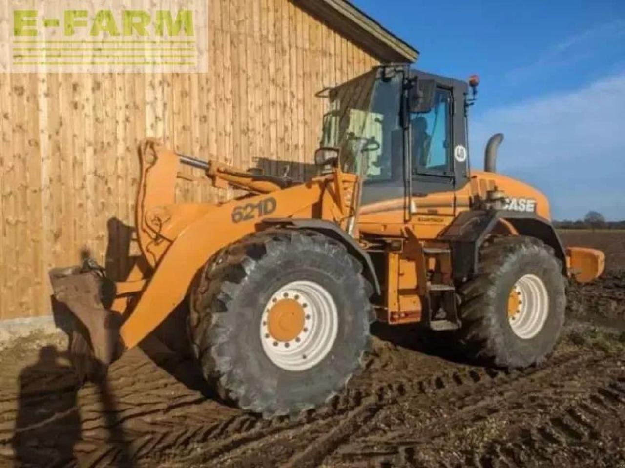 Mini excavator 621d 621d- Photo 2