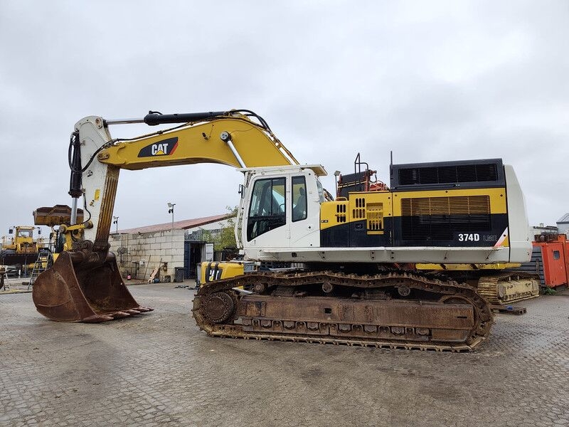 Kettenbagger Caterpillar 374F D .- Photo 2