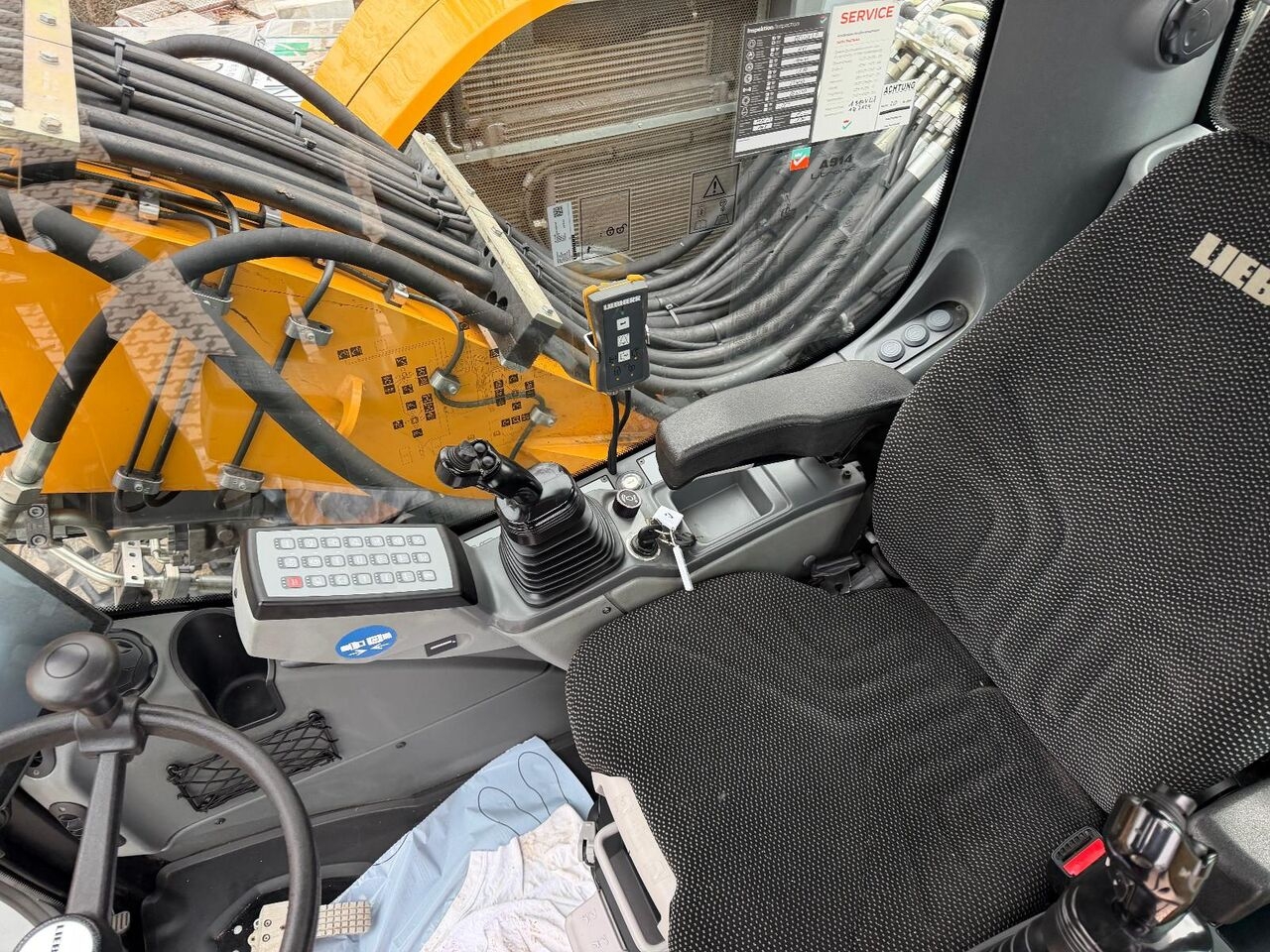 Mobilbagger Liebherr A 914 Lit. SW 33 Likufix 3x Löffel- Photo 3