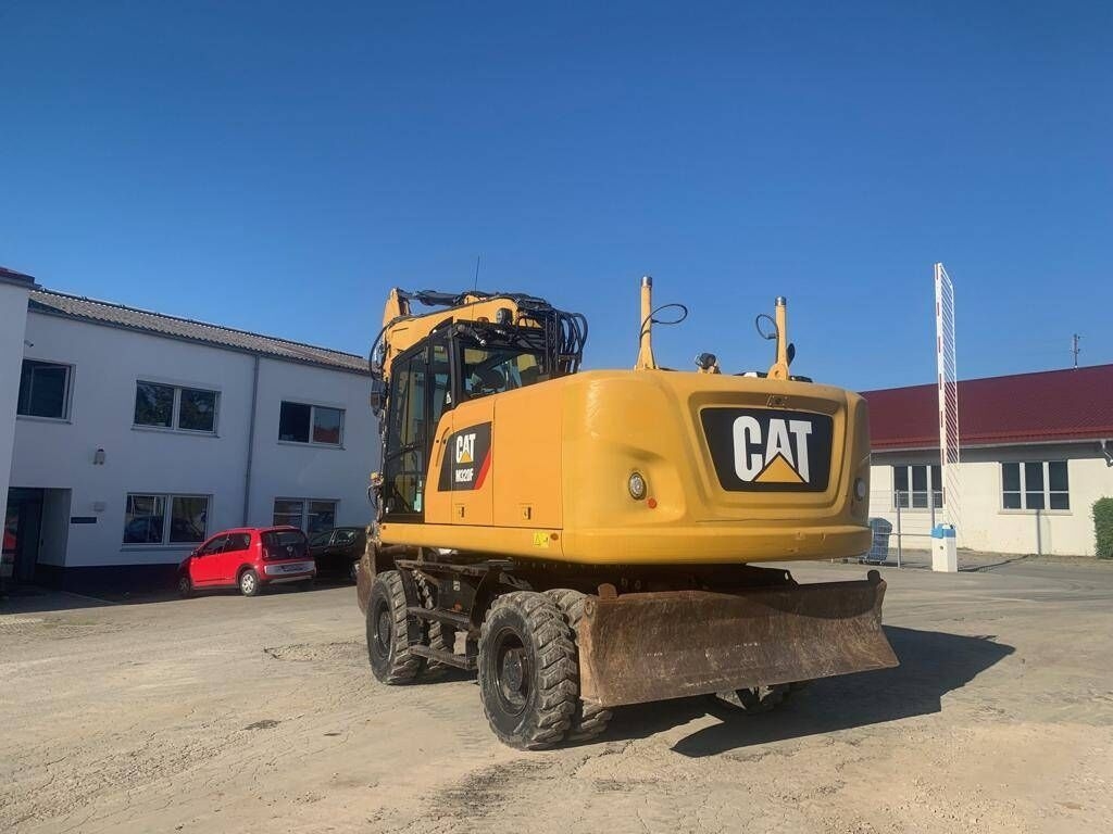 Wheel excavator CAT M320F- Photo 3