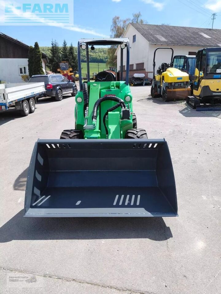Mini excavator 735 735- Photo 3