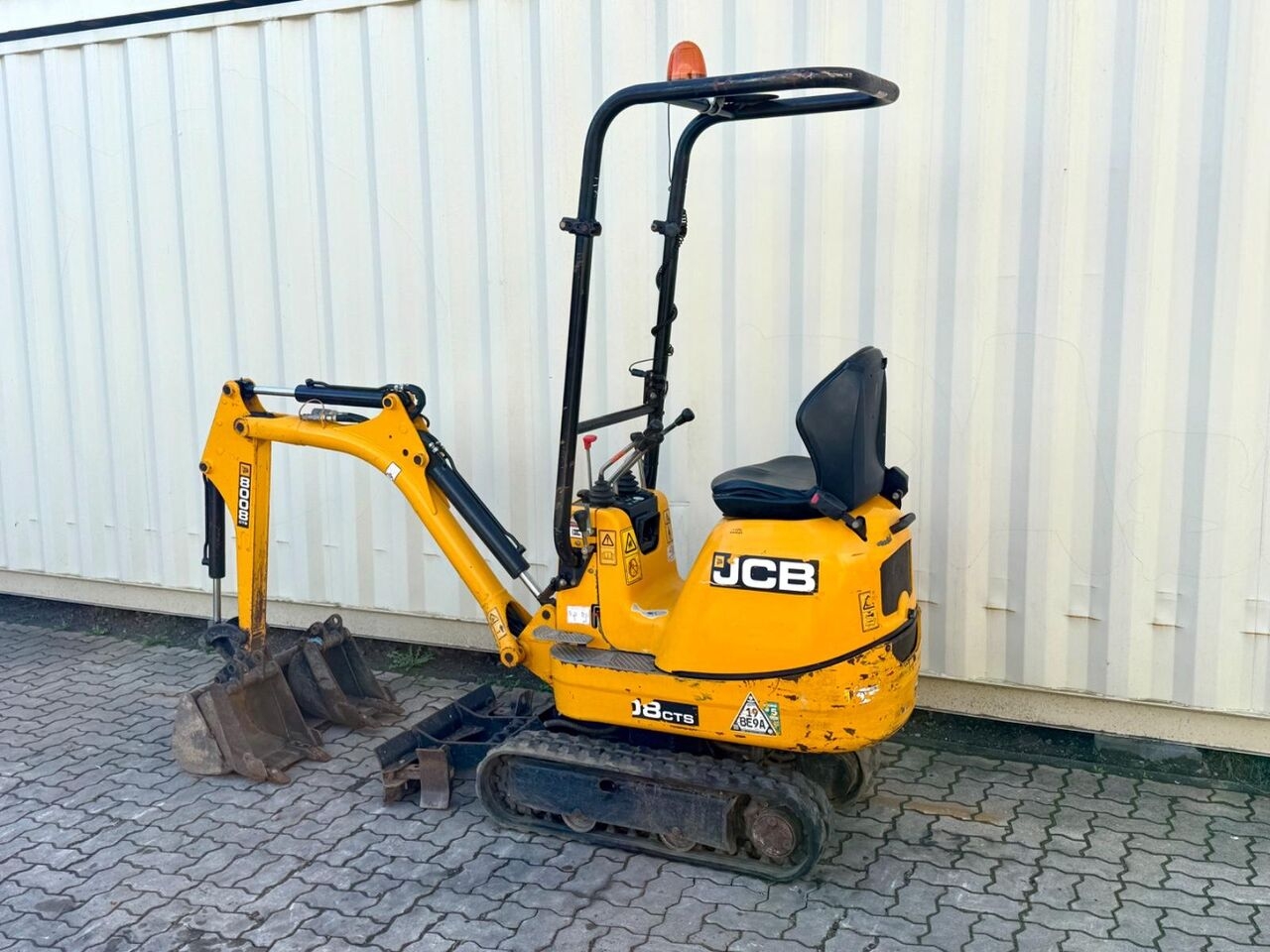 Minigraafmachine JCB 8008 CTS / 2022 BJ / 984 H / 3 x Löffel- Photo 3