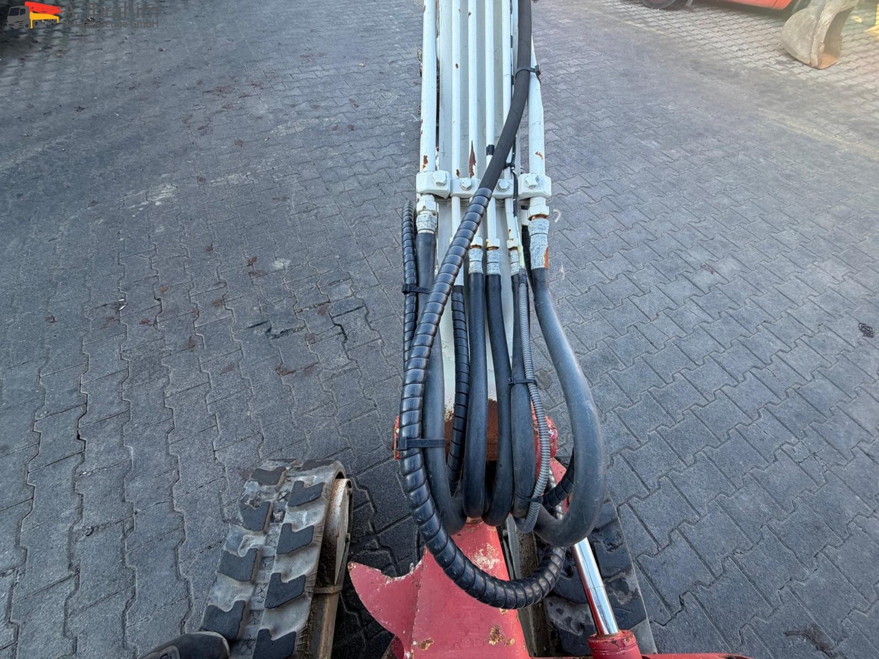 Mini excavator TB014 Schnellwechsler | 2xvorhanden TB014 Schnellwechsler | 2xvorhanden- Photo 2