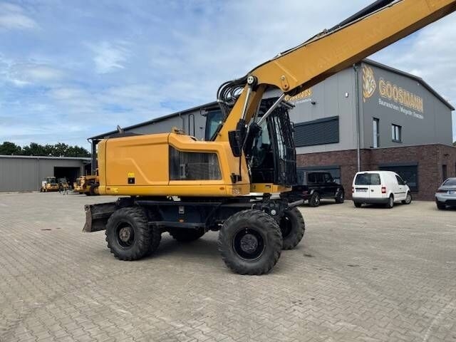Pelle sur pneus CAT M 318 F- Photo 2