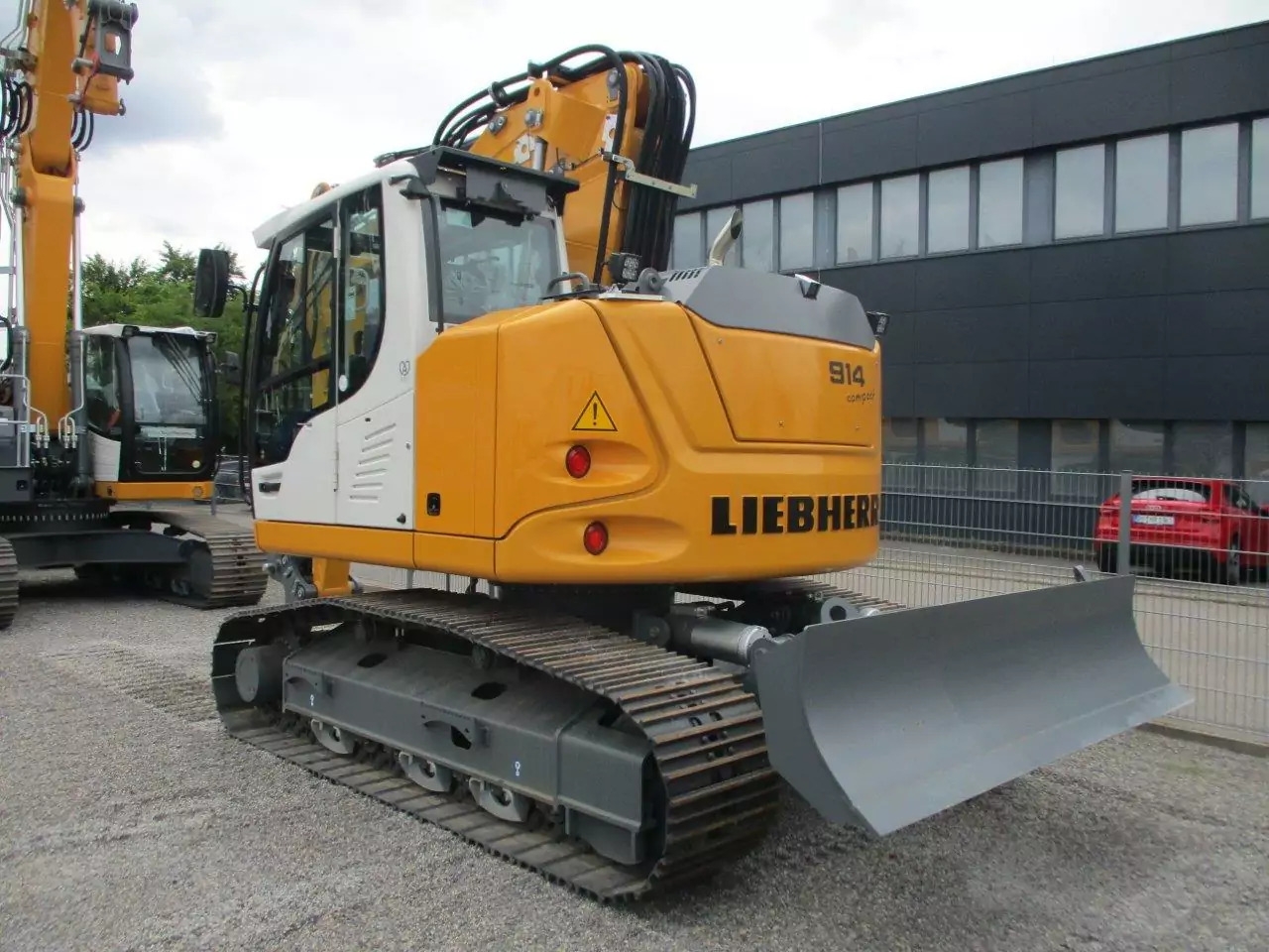 Crawler excavator 2023 Liebherr R 914 Compact G6.1-D 2023 Liebherr R 914 Compact G6.1-D- Photo 3