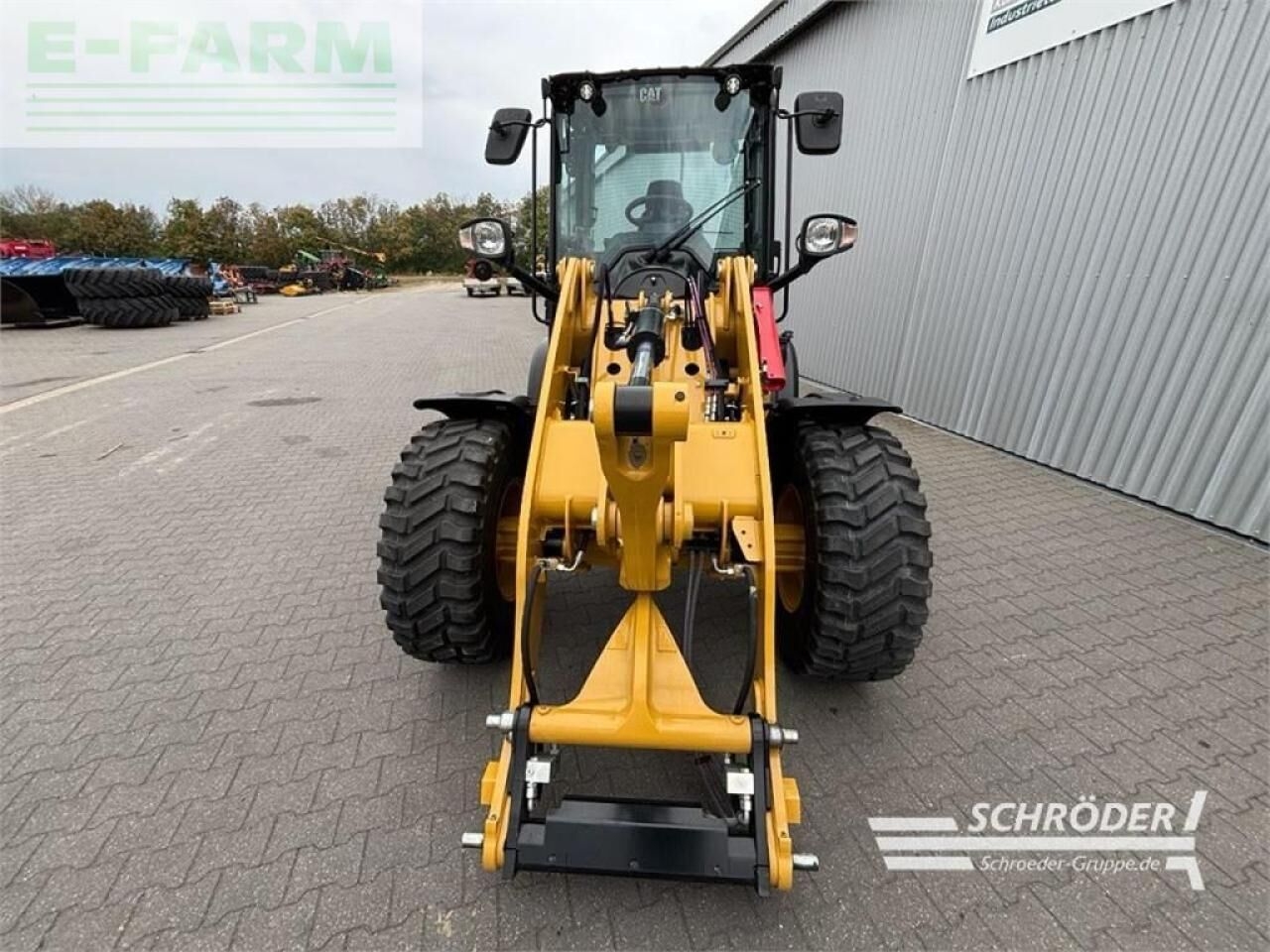 Minibagger Caterpillar 908- Photo 3