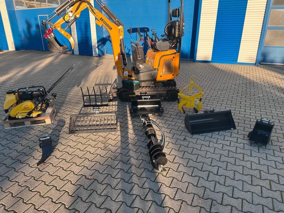 Mini pelle Minibagger BK1350JSR + Rüttelplatte + Kleines Zubehörpaket *INKL.19% MWST*BERGER KRAUS*KUBOTA*VERSTELLFAHRWERK*SOFORT!*- Photo 3