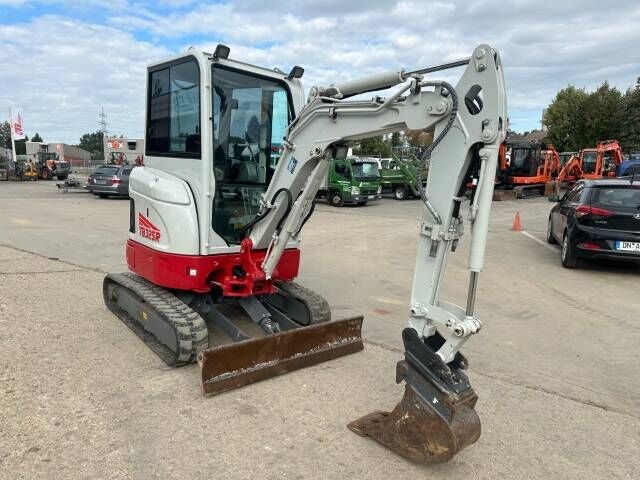 Mini pelle Takeuchi TB 325 R Minibagger 28.500 EUR- Photo 2