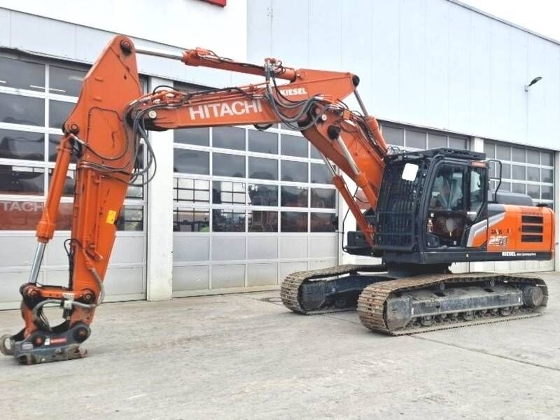 Crawler excavator Hitachi ZX 250 LC N-7- Photo 2