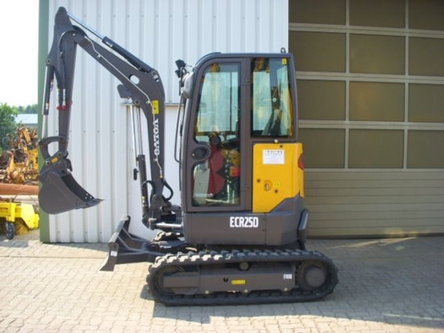 Minigraafmachine ECR 25 D MIETE / RENTAL ECR 25 D MIETE / RENTAL- Photo 2