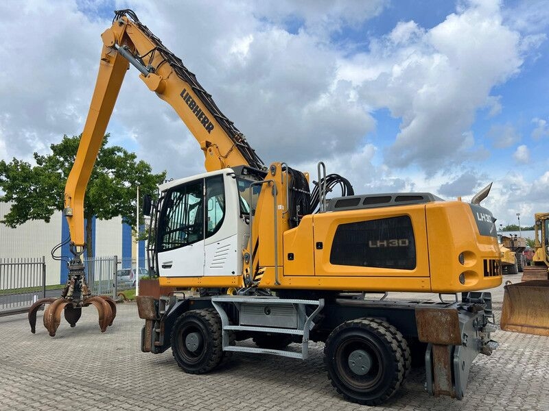 Wheel excavator LH30 M litronic . LH30 M litronic .- Photo 2
