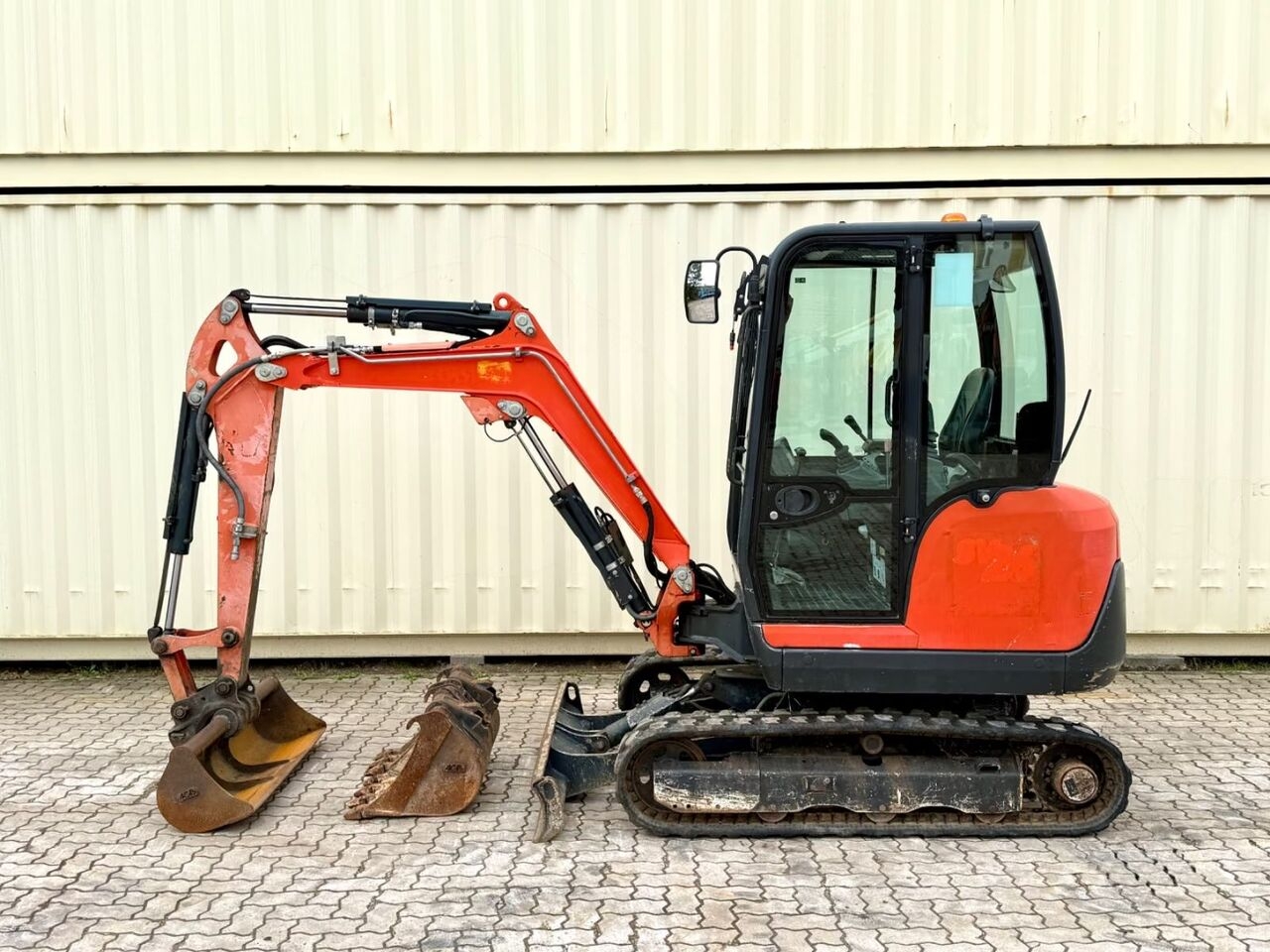 Minibagger Yanmar SV26 / 2018 BJ / 2.603 H / 3 x Löffel- Photo 2