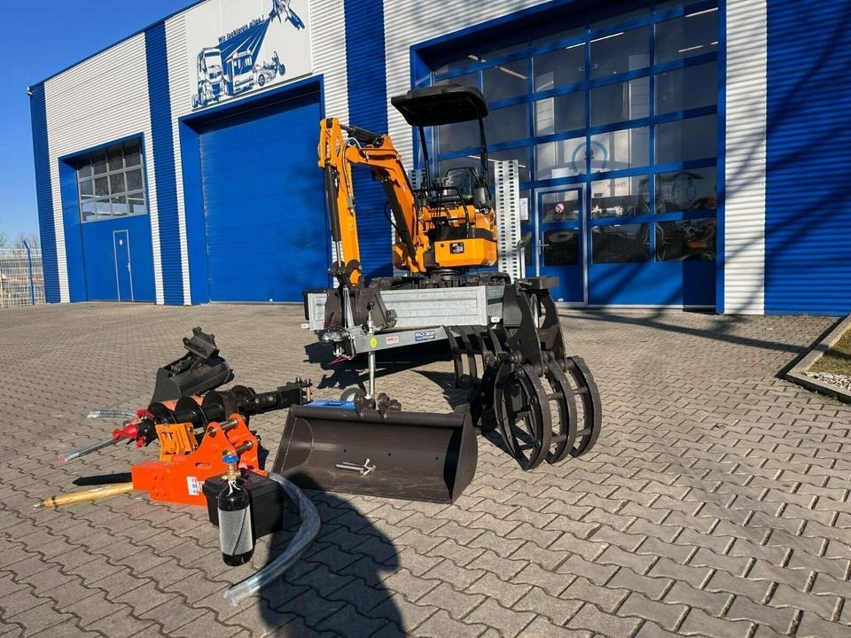 Minibagger Vermietung / Minibagger 2-Tonnen inkl. Anhänger / Wochenende / Verstellfahrwerk / Schwenkarm / Anbaugeräte Vermietung / Minibagger 2-Tonnen inkl. Anhänger / Wochenende / Verstellfahrwerk / Schwenkarm / Anbaugeräte- Photo 3