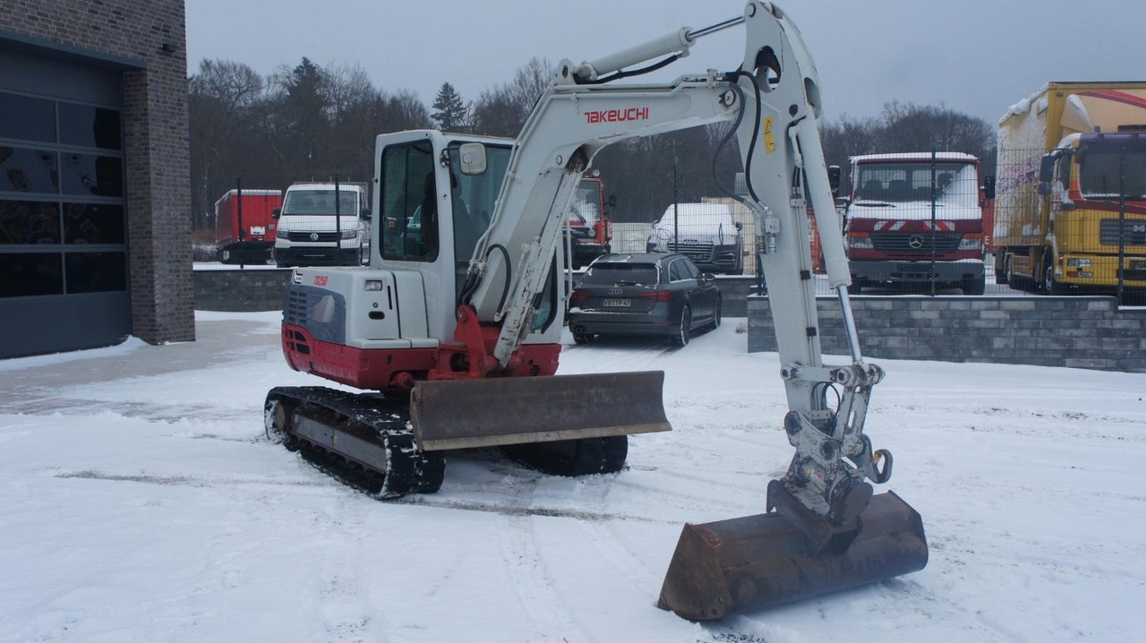 Mini excavator Takeuchi TB250 Minibagger Monoausleger 4.965Kg Takeuchi TB250 Minibagger Monoausleger 4.965Kg- Photo 3