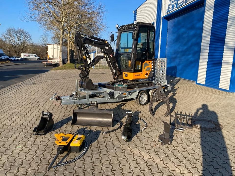 Minibagger Vermietung / Minibagger 2-Tonnen inkl. Anhänger / ab 3 Tage / Kabine / Verstellfahrwerk / Schwenkarm / Anbaugeräte/ Vermietung / Minibagger 2-Tonnen inkl. Anhänger / ab 3 Tage / Kabine / Verstellfahrwerk / Schwenkarm / Anbaugeräte/- Photo 2