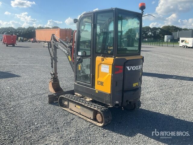 Minigraafmachine 2021 Volvo EC18E Mini Excavator: <6.6t- Photo 2