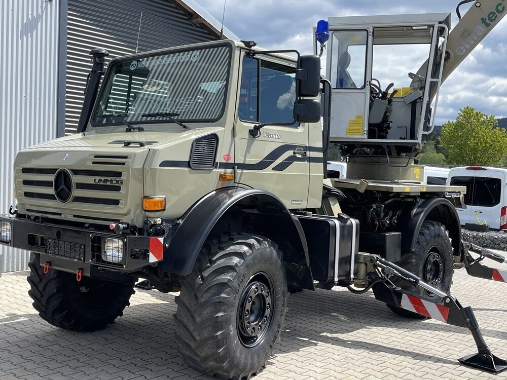Bagger Unimog U5000 Spezial mit Bagger-Kran-Pritsche, Top Zustand Unimog U5000 Spezial mit Bagger-Kran-Pritsche, Top Zustand- Photo 2