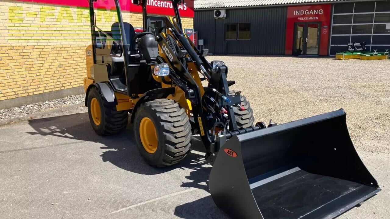 Minibagger 403 plus agri med jst skovl og pallegaffel 403 plus agri med jst skovl og pallegaffel- Photo 3