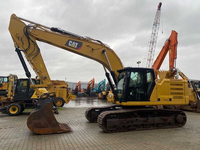 Rupsgraafmachine Caterpillar 330 NG .- Photo 2