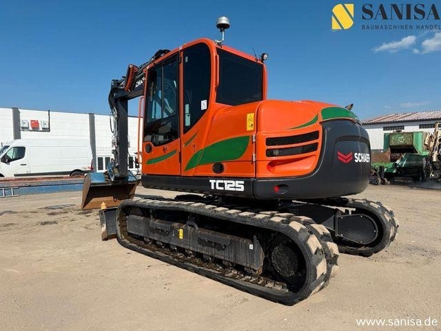 Crawler excavator- Photo 3