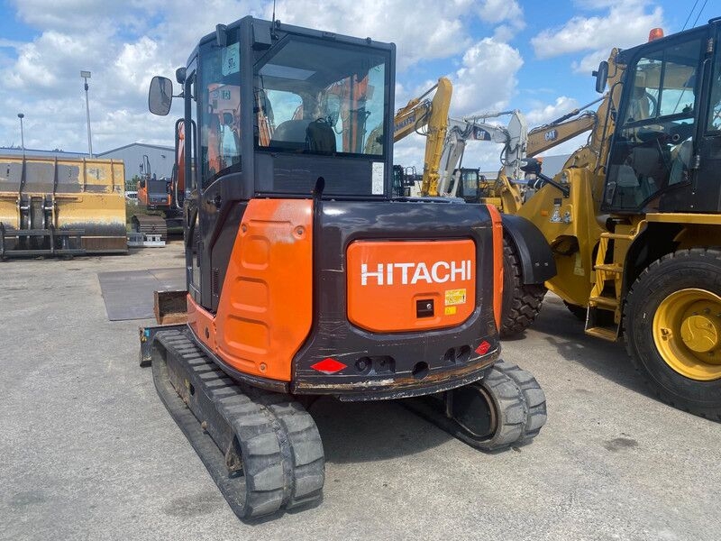 Minibagger Hitachi ZX65U .- Photo 3