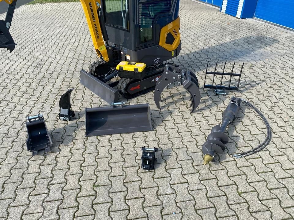 Minibagger Minibagger BK1250KJSR inkl. kleinem Zubehörpaket *INKL.19% MWST*BERGER KRAUS*KUBOTA* VERSTELLFAHRWERK*SOFORT!*- Photo 3