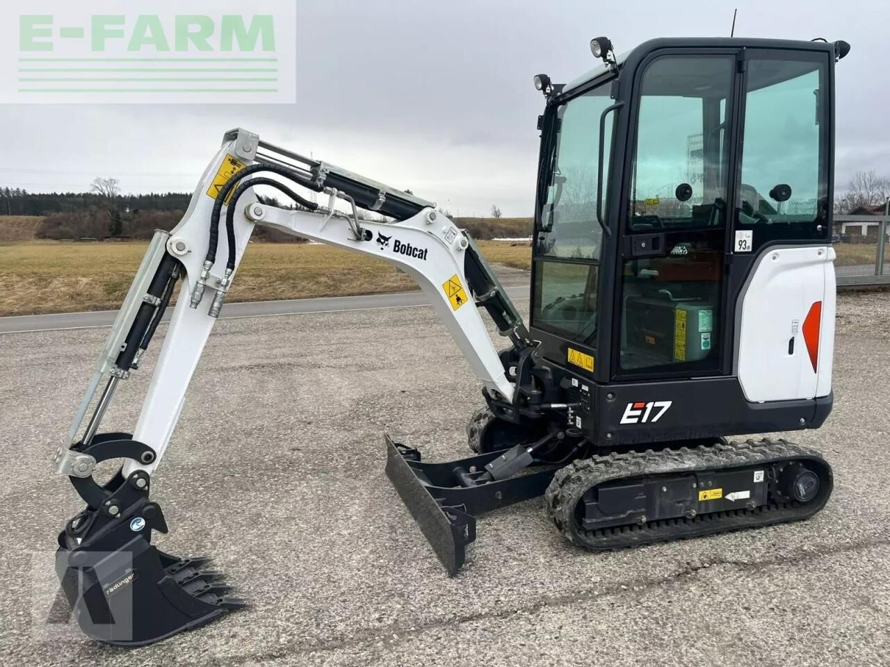 Mini excavator e 17 e 17- Photo 2