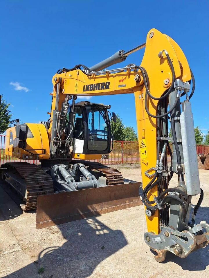 Crawler excavator 2023 Liebherr R 918 Litronic- Photo 2