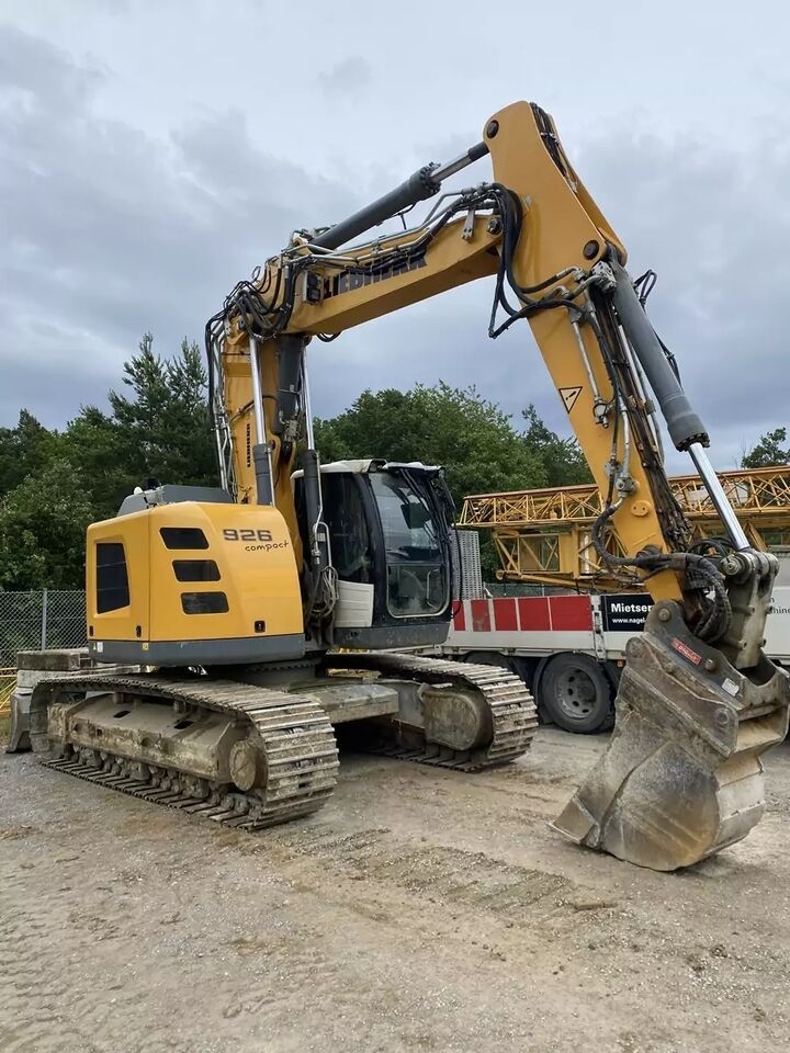Crawler excavator 2018 Liebherr R 926Compact- Photo 2