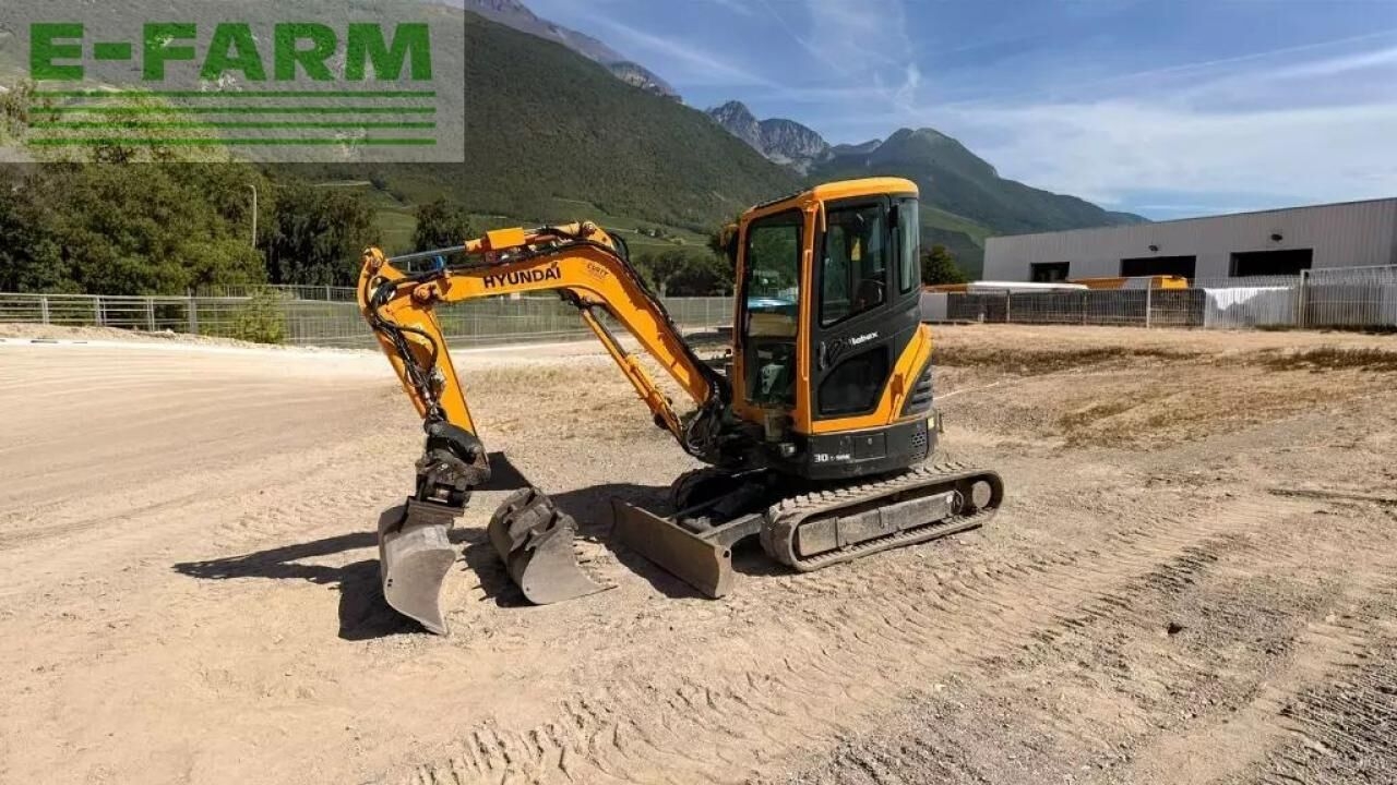 Minibagger Hyundai r30z-9ak- Photo 2