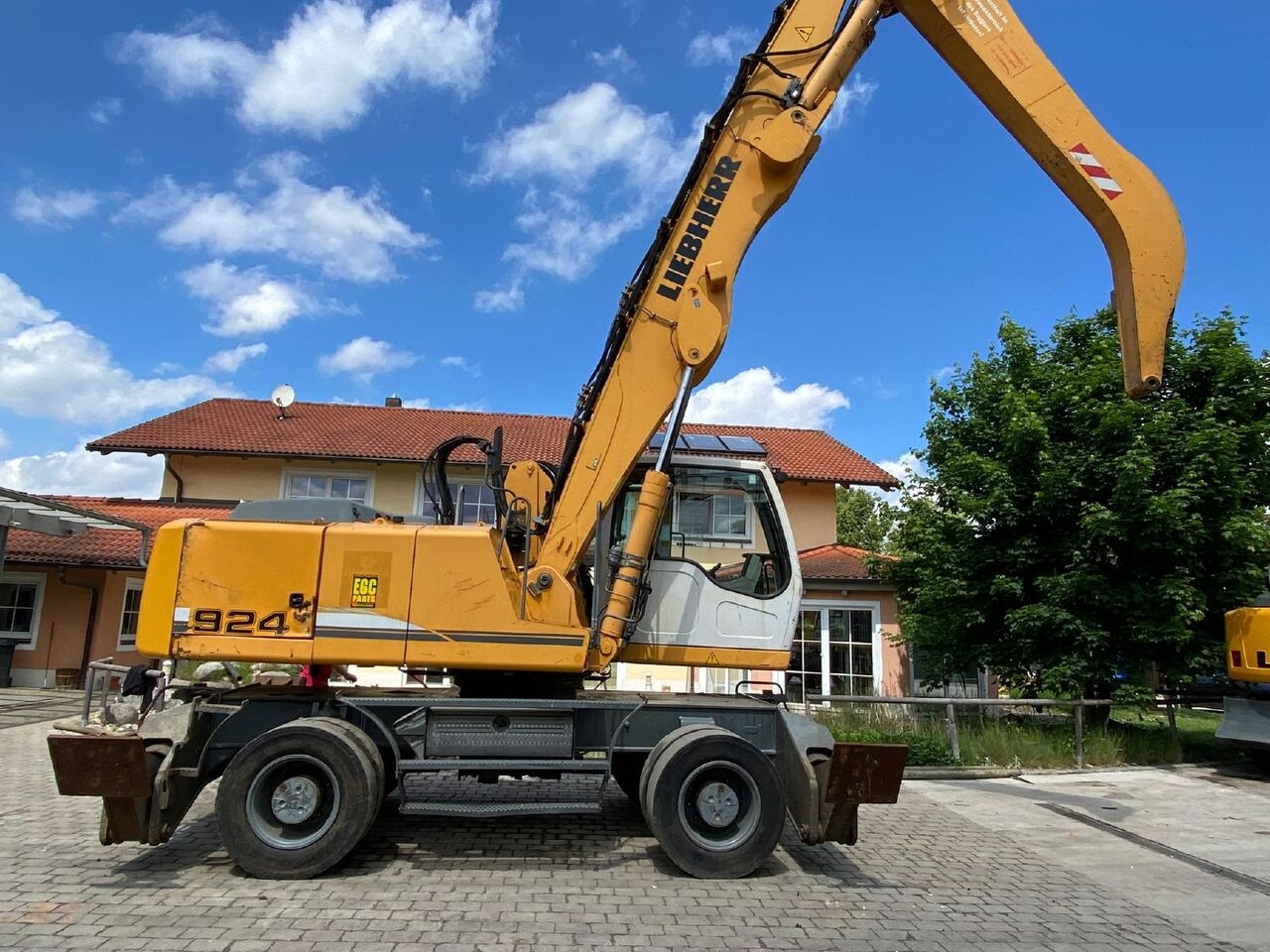 Pelle sur pneus Liebherr A924 C LIT- Photo 2