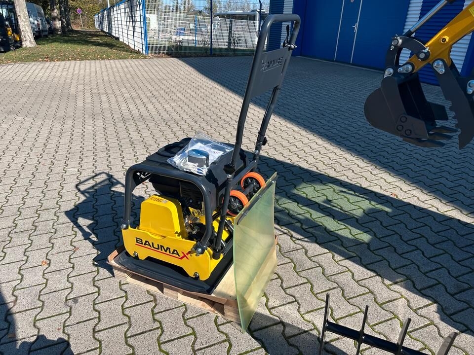 Minigraafmachine Minibagger BK1250KJSR + Rüttelplatte + Stampfer + Großes Zubehörpaket *INKL.19% MWST*BERGER KRAUS*KUBOTA*VERSTELLFAHRWERK*SOFORT!*- Photo 3