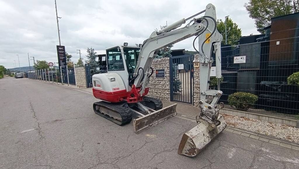 Minigraafmachine Takeuchi TB 240 Powertilt Schnellwechsler MS03 mit Löffel- Photo 3