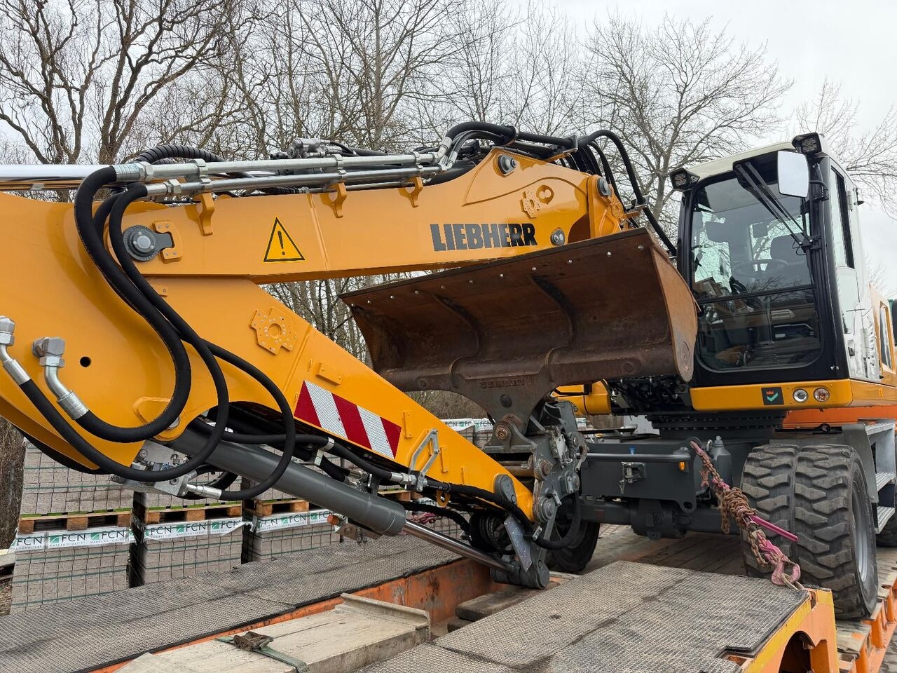 Mobilbagger Liebherr A 914 Lit. SW 33 Likufix 3x Löffel- Photo 2