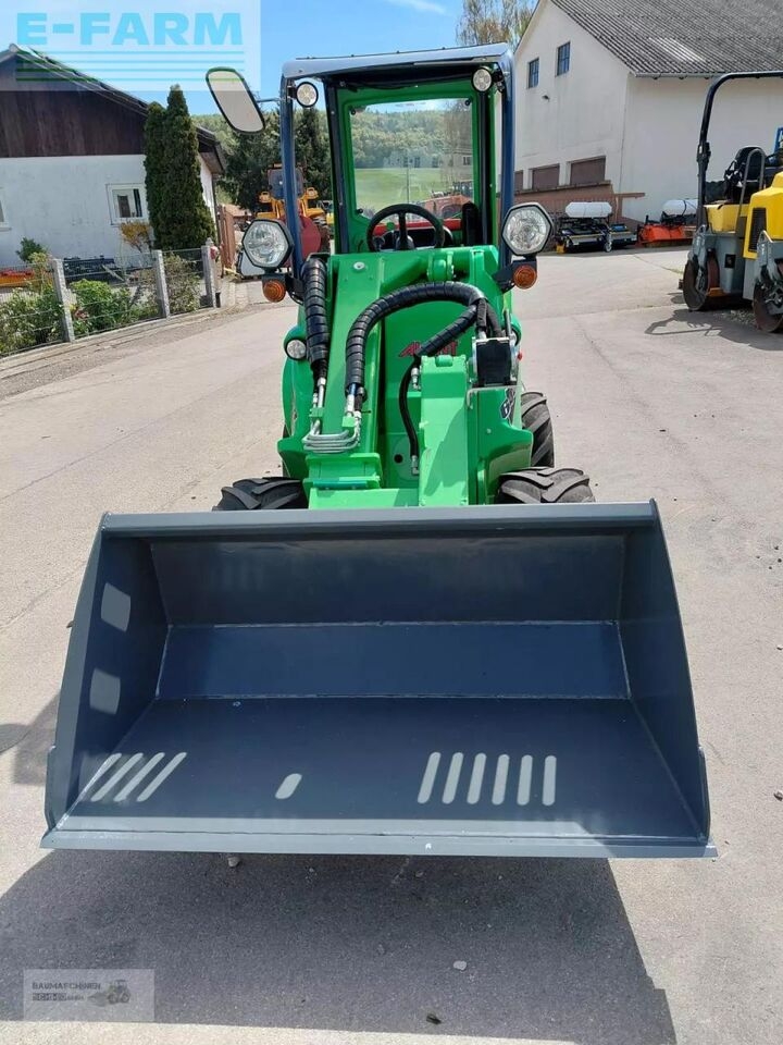 Mini pelle 640 640- Photo 3