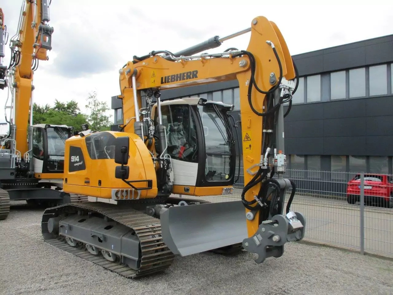 Crawler excavator 2023 Liebherr R 914 Compact G6.1-D 2023 Liebherr R 914 Compact G6.1-D- Photo 2