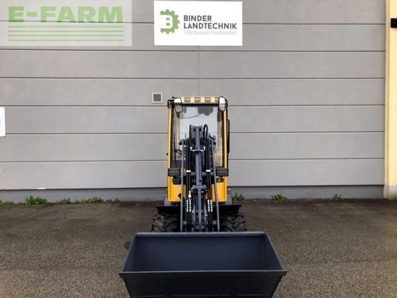 Minigraafmachine 810 / w11-c hoflader 810 / w11-c hoflader- Photo 3