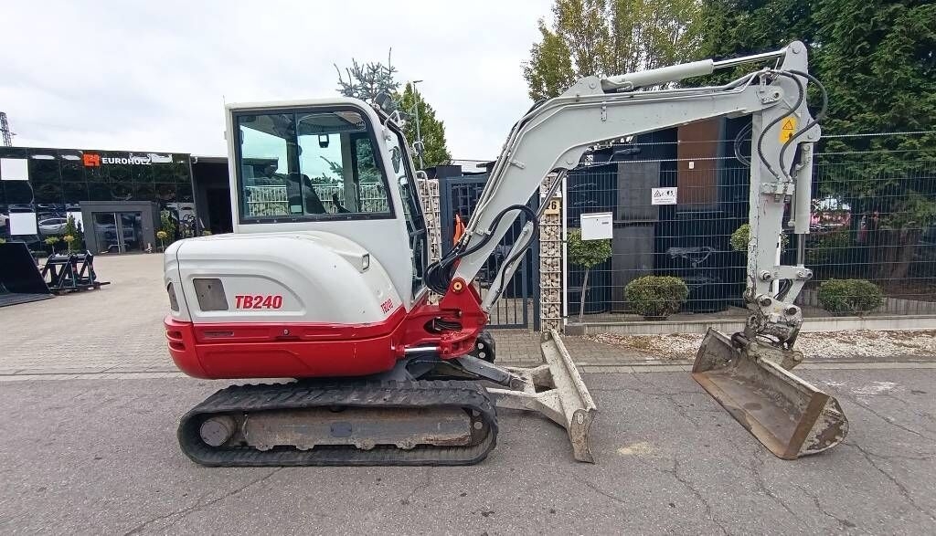 Minigraafmachine Takeuchi TB 240 Powertilt Schnellwechsler MS03 mit Löffel- Photo 2