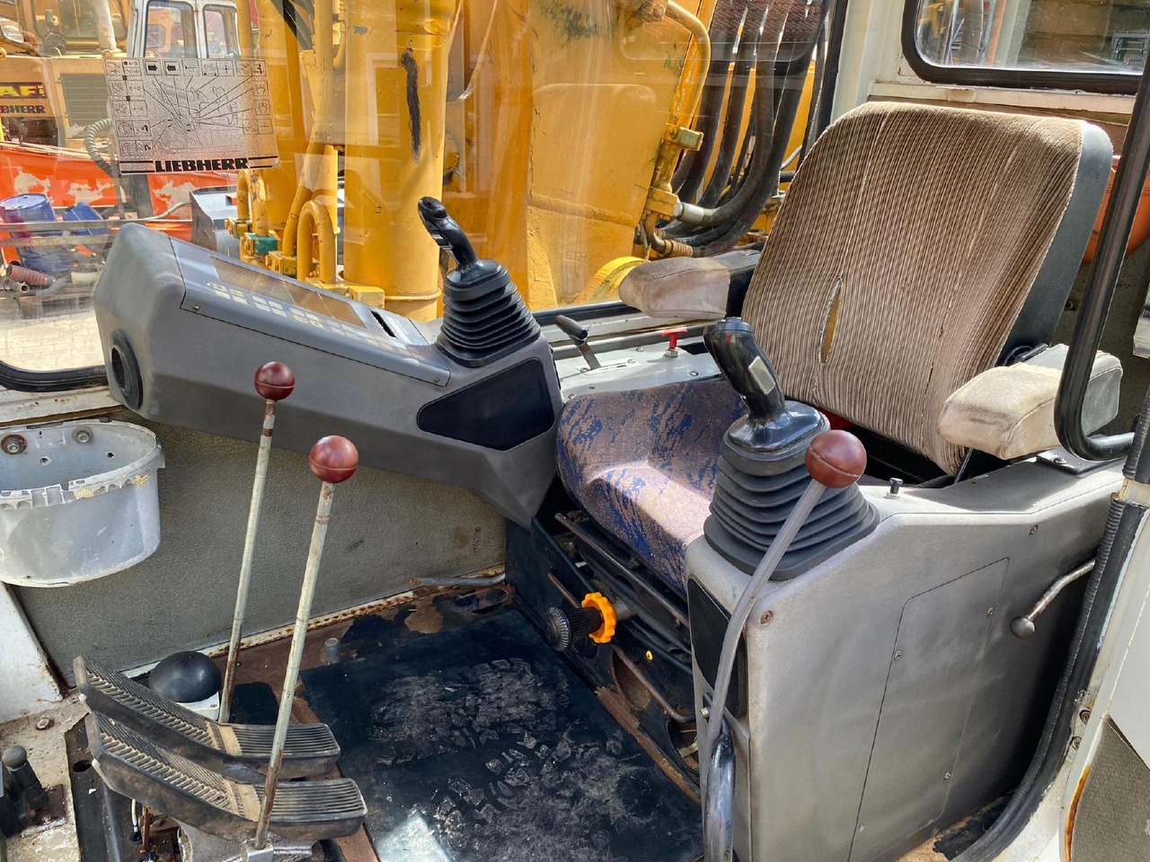 Kettenbagger Liebherr R 912 LIT Liebherr R 912 LIT- Photo 2